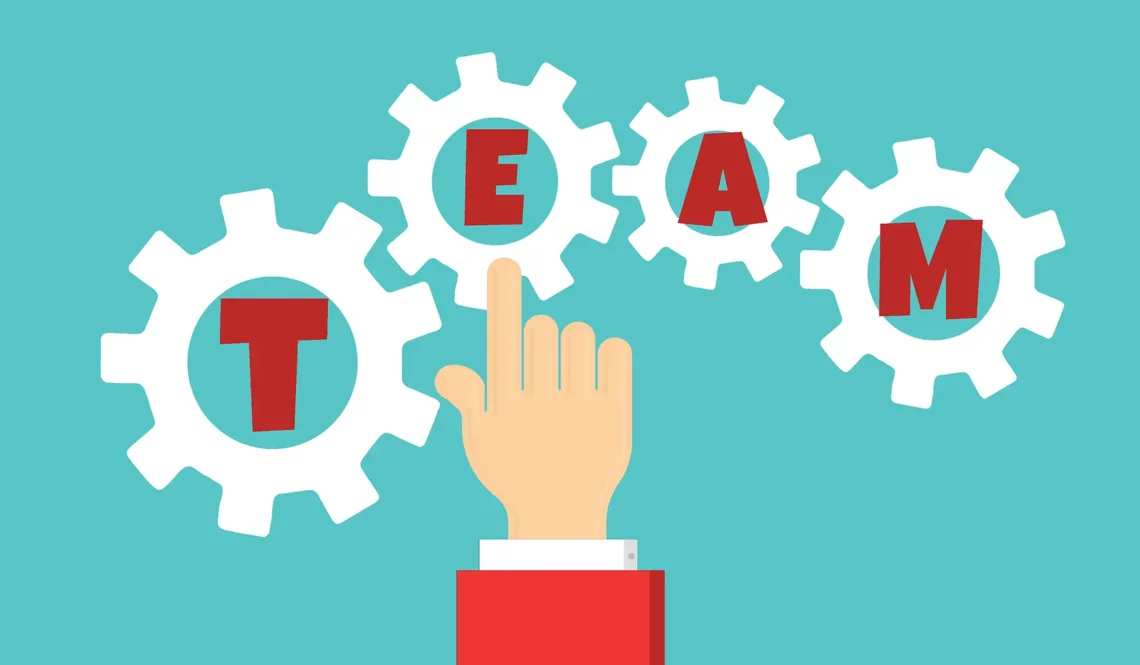 Böhm Elektrobau u. E-Mobility Team hand-g203f848cb_1920